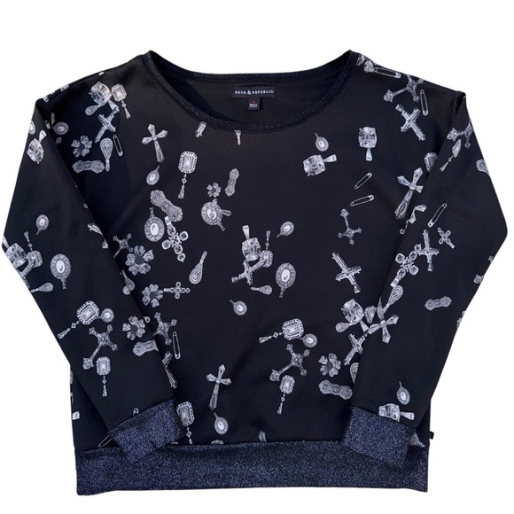 Rock & Republic Women’s SZ Medium Black Long Sleeve Jersey with Jewelry Design - Picture 2 of 7